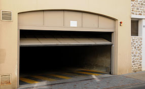 Garage Door Emergency Services in Santa Fe
